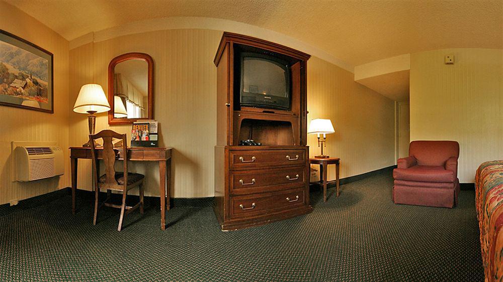 Ramada By Wyndham Denver Downtown Extérieur photo
